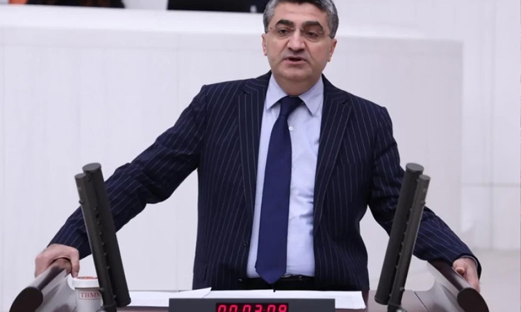 Ayrıntılar Netleşti: DEVA Partili Ekmen’den "Patates yolsuzluğu" tepkisi: Örtülen her yolsuzluk daha büyüğüne