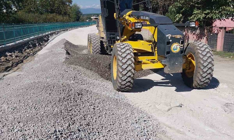 Ayrıntılar Netleşti: Düzce İl Özel İdaresi Aydınpınar'da asfalt öncesi altyapı çalışmalarını sürdürüyor: Geliş