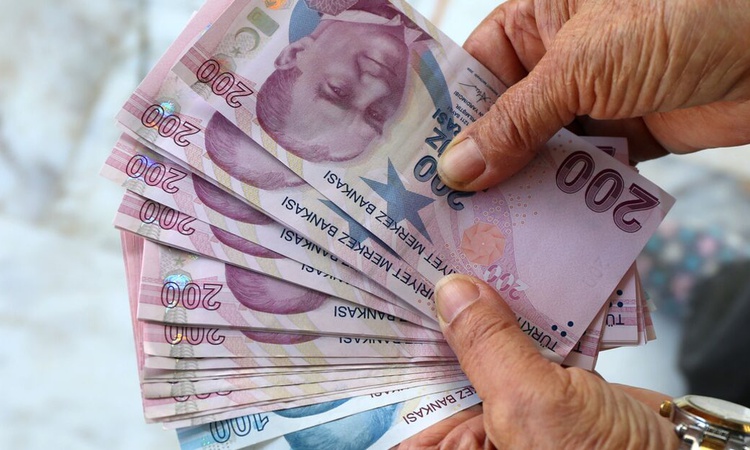 Ayrıntılar Netleşti: Emekliye seyyanen zamda gözler AYM kararında