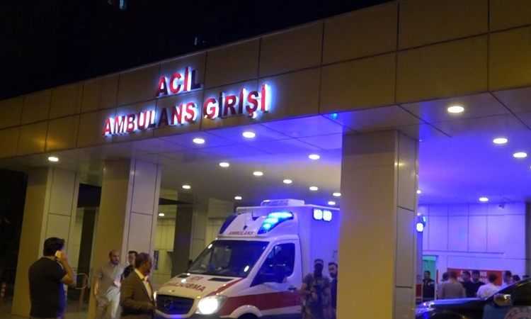 Ayrıntılar Netleşti: Erciş’te takla atan otomobilin sürücüsü ağır yaralandı - Son Dakika Bilgileri