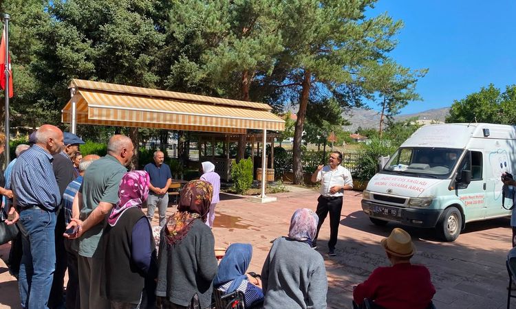 Ayrıntılar Netleşti: Erzincan’da 63 yaşlıya sağlık ve farkındalık eğitimi verildi