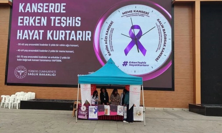 Ayrıntılar Netleşti: Erzincan'da meme kanseri etkinliğinde erken tanı ve ücretsiz tarama vurgulandı - Son Daki