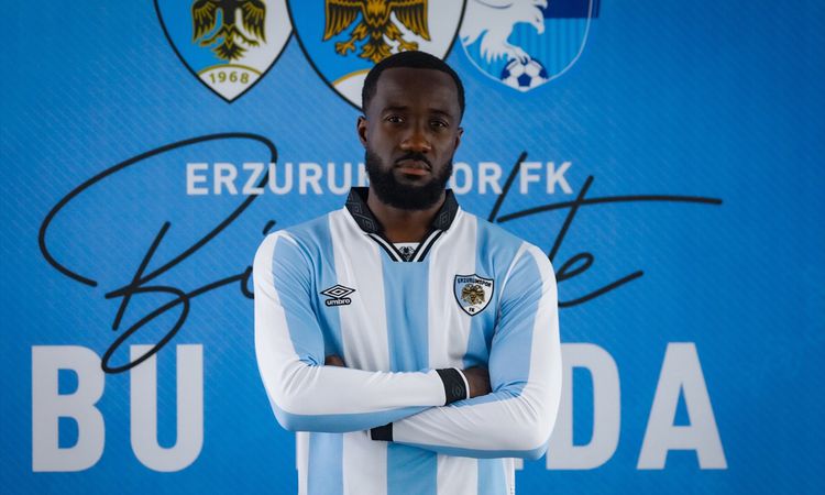 Ayrıntılar Netleşti: Erzurumspor, Ganalı Owusu'yu Kadrosuna Kattı - Son Dakika Bilgileri