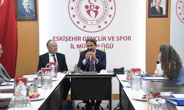Ayrıntılar Netleşti: Eskişehir'de öğrenci yurtlarının işleyişi Hasan Kalın başkanlığında ele alındı | İşte Tüm