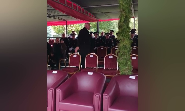 Ayrıntılar Netleşti: Eskişehir’de şehit babası protokol düzenine tepki gösterdi: “Hani baş tacıydık?”