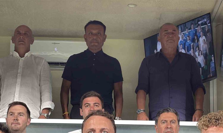 Ayrıntılar Netleşti: Fatih Terim Muğla Derbisini Tribünden İzledi ve Merak Edilenler