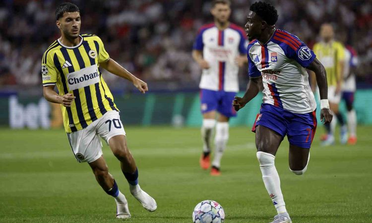 Ayrıntılar Netleşti: Fenerbahçe Lyon'u İlk Yarıda 2-0 Geçti ve Merak Edilenler