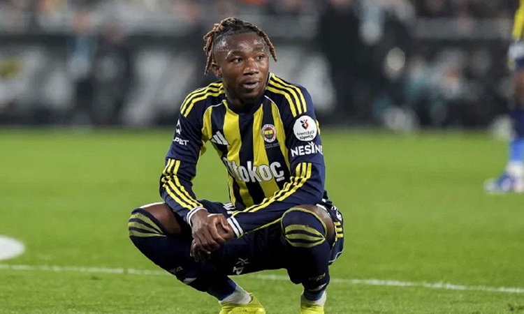 Ayrıntılar Netleşti: Fenerbahçe'de sürpriz ayrılık hazırlığı! Avrupa'dan teklif bekliyor