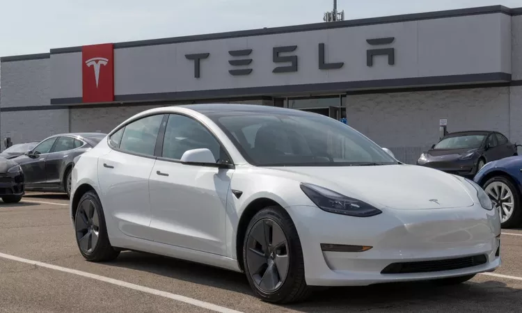 Ayrıntılar Netleşti: Fransa, Tesla'nın FSD Sistemini Gerçek Yol Testleriyle Değerlendiriyor - Son Dakika Bilgi