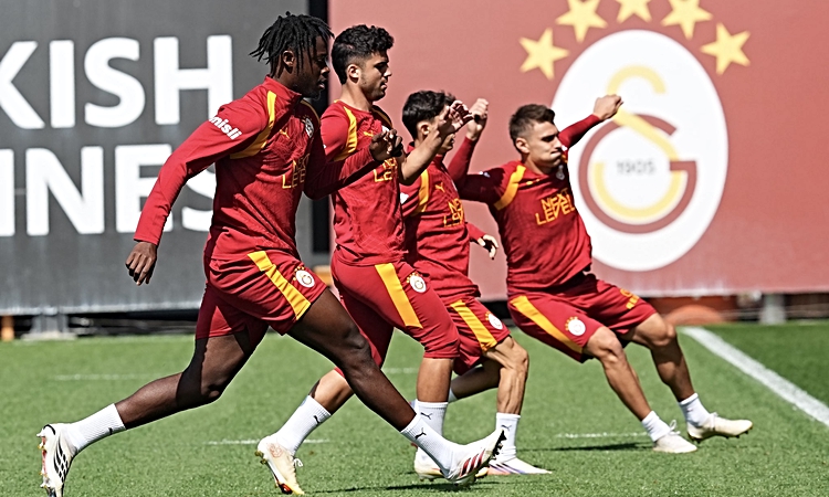 Ayrıntılar Netleşti: Galatasaray, Kasımpaşa maçı hazırlıklarını Okan Buruk yönetiminde sürdürdü ve Merak Edile