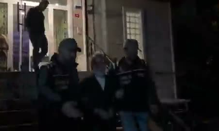 Ayrıntılar Netleşti: Gazeteci Ali Tarakçı, TCK'nın 217/A maddesi kapsamında yakalanarak gözaltına sevk edildi