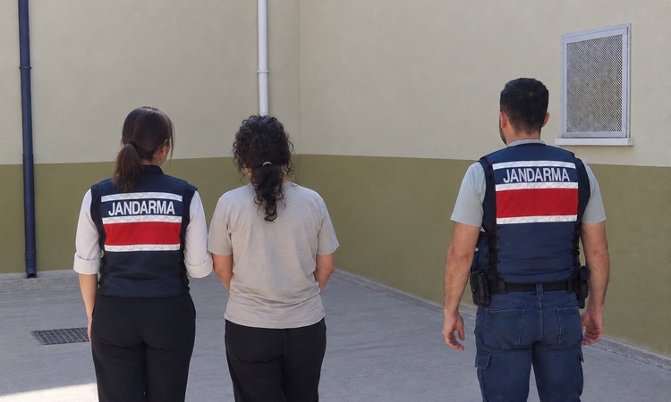 Ayrıntılar Netleşti: Gaziantep Oğuzeli'de aranan şahıs 15 yıl 3 ay 15 gün hapisle hakkında tutuklama kararı ve
