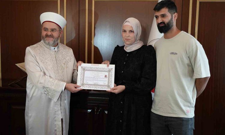 Ayrıntılar Netleşti: Gazze'deki Dramdan Etkilenen Alman Kadın Müslüman Oldu | İşte Tüm Ayrıntılar