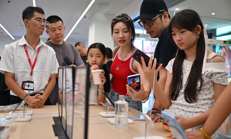 Ayrıntılar Netleşti: Hainan'da Ulusal Gün tatilinde 855 milyon yuanlık gümrüksüz alışveriş yapıldı - Son Dakik