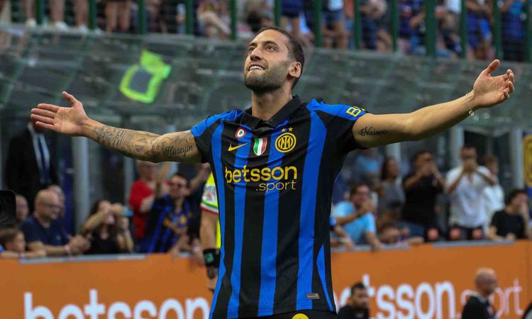 Ayrıntılar Netleşti: Hakan Çalhanoğlu'nun golüyle Inter, Monza'yı 4-1 yendi - Son Dakika Bilgileri