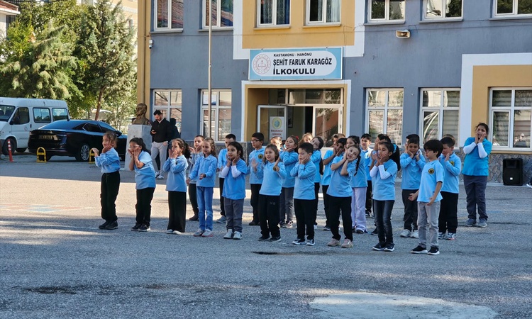 Ayrıntılar Netleşti: Hanönü'de İlköğretim Haftası kutlandı: Gelişmeler Takip Ediliyor
