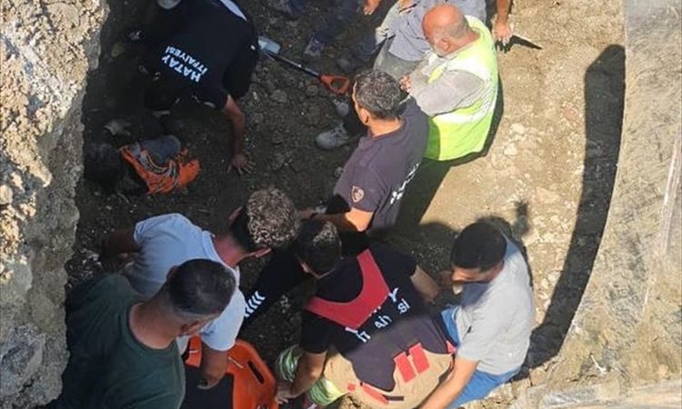 Ayrıntılar Netleşti: Hatay'da altyapı çalışması sırasında toprak altında kalan 2 işçi kurtarıldı | İşte Tüm Ay