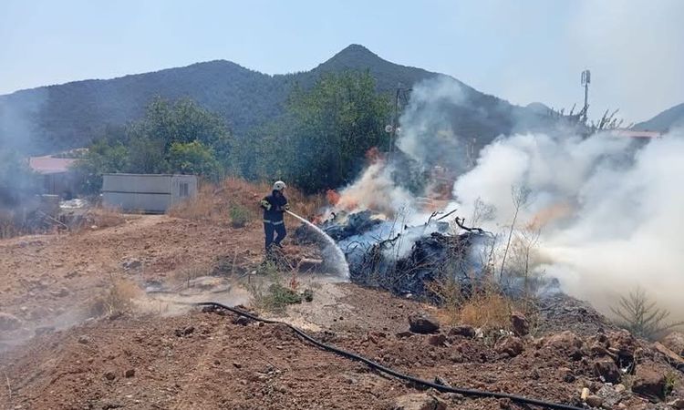 Ayrıntılar Netleşti: Hatay'da Bahçe Yangını Kontrol Altına Alındı ve Merak Edilenler
