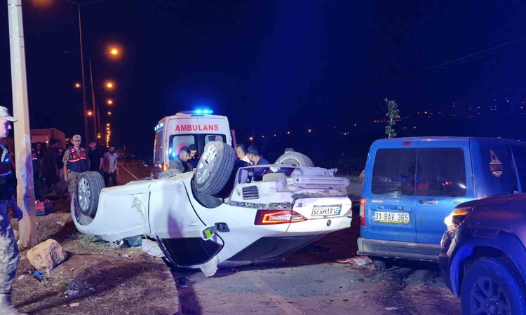 Ayrıntılar Netleşti: Hatay Reyhanlı'da otomobil takla atıp 2 tır sürücüsüne çarptı, 6 kişi yaralandı: Gelişmel