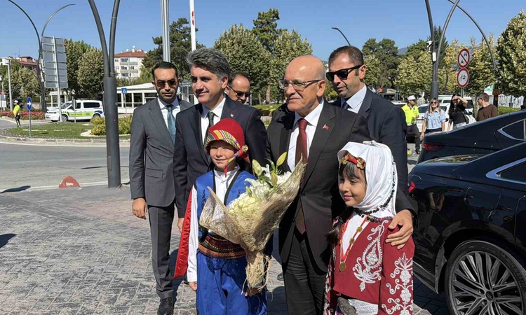 Ayrıntılar Netleşti: Hazine ve Maliye Bakanı Mehmet Şimşek Bolu’ya geldi: Gelişmeler Takip Ediliyor