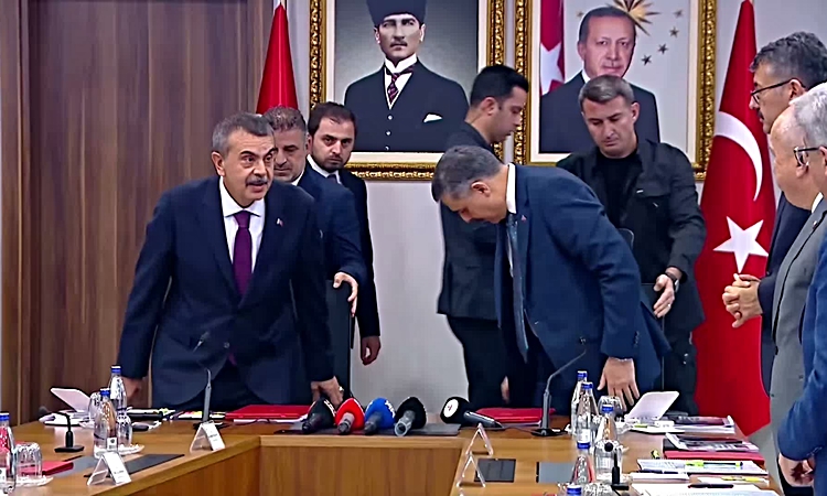 Ayrıntılar Netleşti: İçişleri Bakanlığı ile MEB arasında okul güvenliği protokolü imzalandı: Gelişmeler Takip