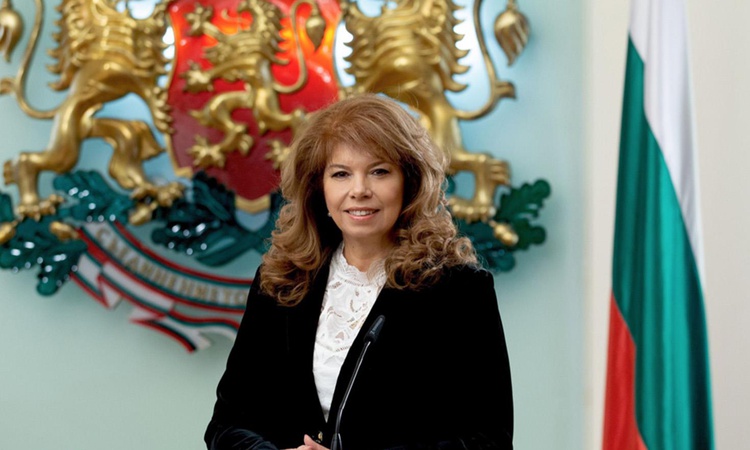 Ayrıntılar Netleşti: İliyana Yotova, Bulgaristan cumhurbaşkanlığı seçiminde ilk turu önde tamamladı ve Merak E