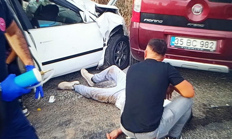 Ayrıntılar Netleşti: İzmir’de hatalı manevra kazası: 1’i ağır 8 yaralı