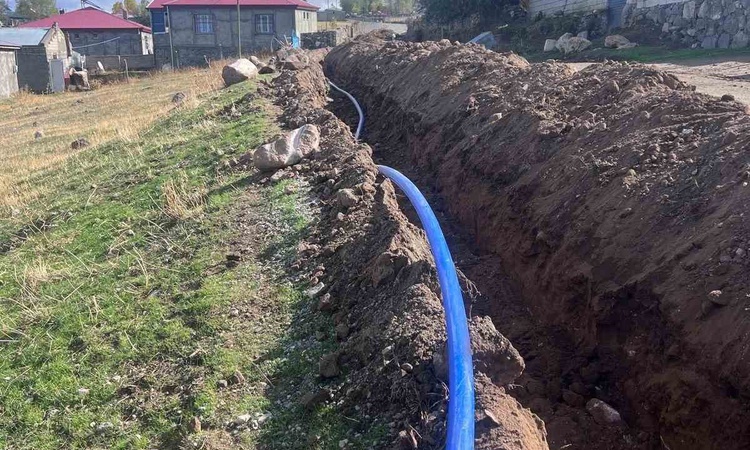 Ayrıntılar Netleşti: Iğdır İl Özel İdaresi Tuzluca'da Yeni Mahalle'ye 1 km içme suyu hattı yaptı - Son Dakika