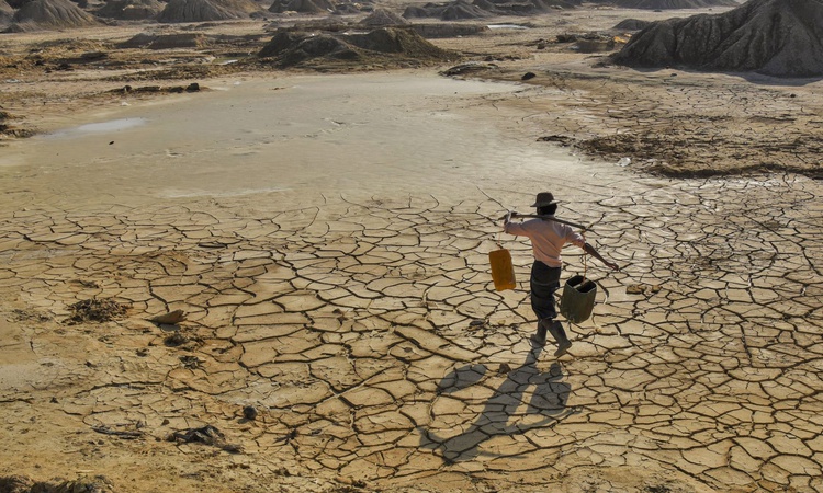 Ayrıntılar Netleşti: JMA, El Nino'da deniz yüzeyi sıcaklığının normalin 4 derece üzerinde olduğunu bildirdi |