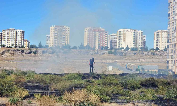 Ayrıntılar Netleşti: Kadın, Yanıbaşındaki Yangını Salça Kaynatarak İzledi | İşte Tüm Ayrıntılar
