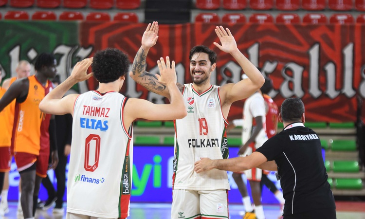 Ayrıntılar Netleşti: Karşıyaka Antrenörü Markovic, Fenerbahçe maçını taraftarıyla ilk sınav olarak gördü