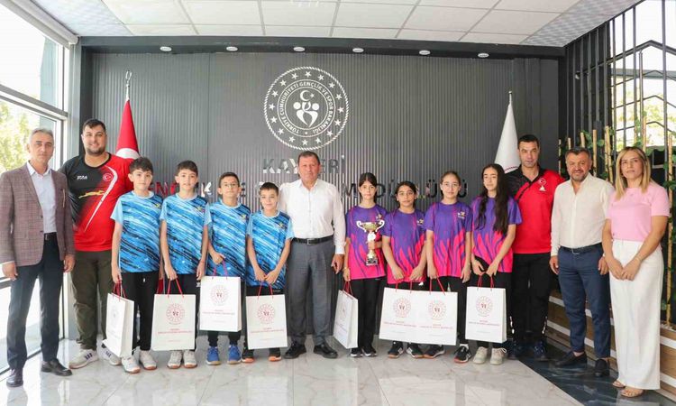 Ayrıntılar Netleşti: Kayseri'den Masa Tenisinde Büyük Başarı: Kızlar Şampiyon, Erkekler 6. Oldu - Son Dakika B