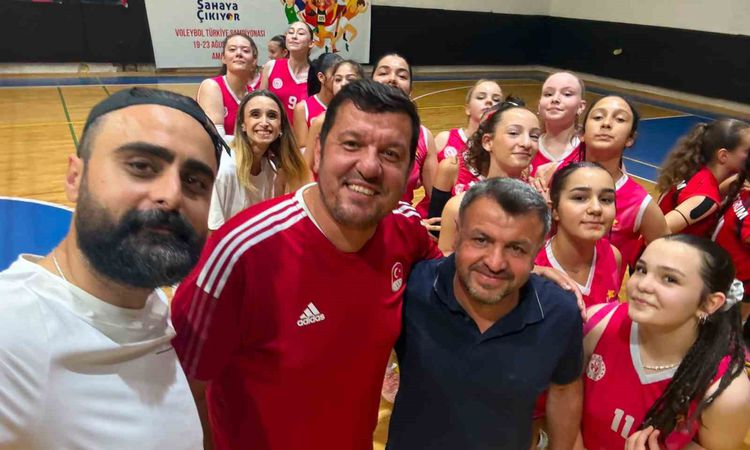 Ayrıntılar Netleşti: Kayseri Kız Voleybol Takımı Türkiye Üçüncüsü | İşte Tüm Ayrıntılar