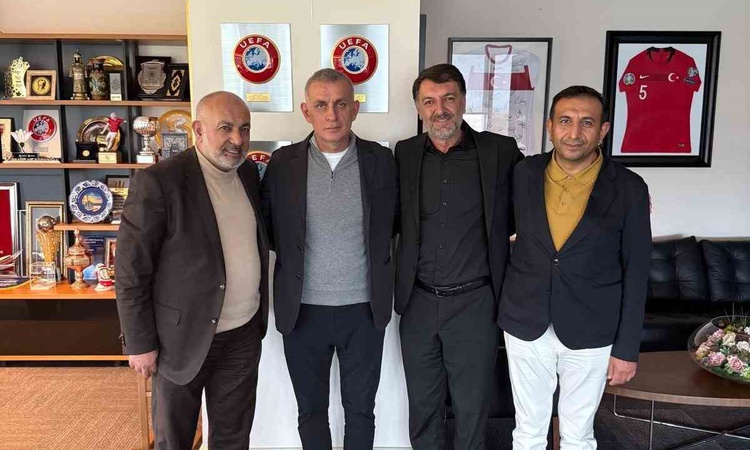 Ayrıntılar Netleşti: Kayserispor Başkanı Ali Çamlı ve heyeti TFF Başkanı Hacıosmanoğlu'nu ziyaret etti ve Mera