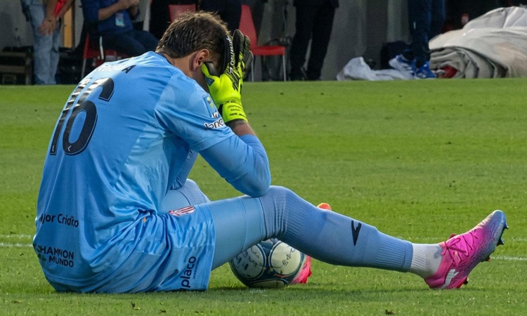 Ayrıntılar Netleşti: Kendisini yere bırakan Fernando Muslera sevenlerini korkuttu ve Merak Edilenler