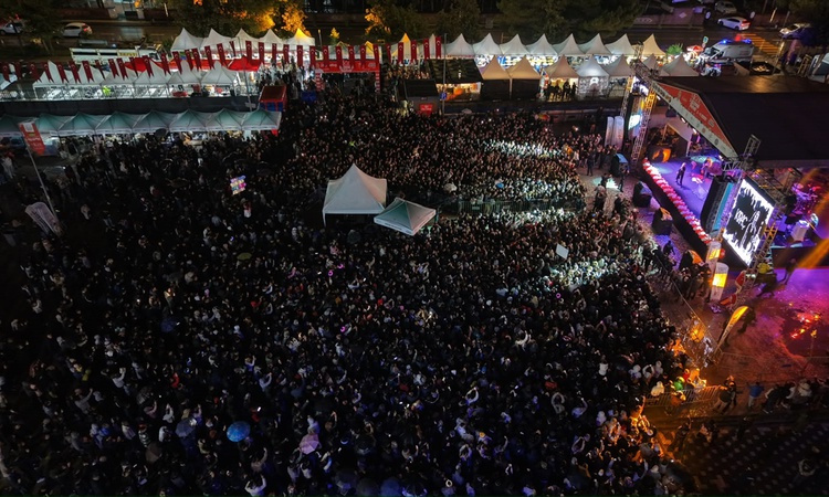 Ayrıntılar Netleşti: Kıraç, Niğde Valiliği yanındaki 6. Gastronomi Festivali'nde sahne aldı ve Merak Edilenler