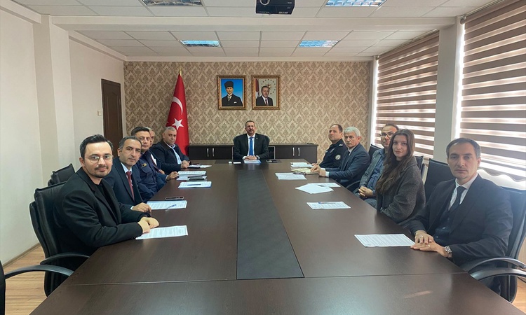 Ayrıntılar Netleşti: Kırklareli'de KLÜ 31 fidan dikti, Vize'de çocuklar için saha taraması yapıldı ve Merak Ed
