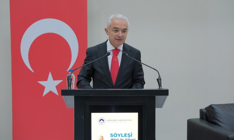 Ayrıntılar Netleşti: Kırklareli Üniversitesi'nde Teoman Duralı konferansında Vali Turan konuştu
