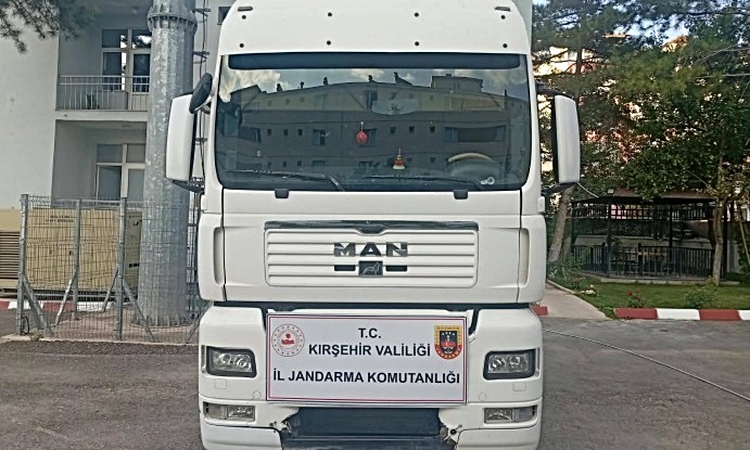 Ayrıntılar Netleşti: Kırşehir'de şasesi değiştirilmiş tır yakalandı, 3 şüpheliye adli işlem başlatıldı - Son D