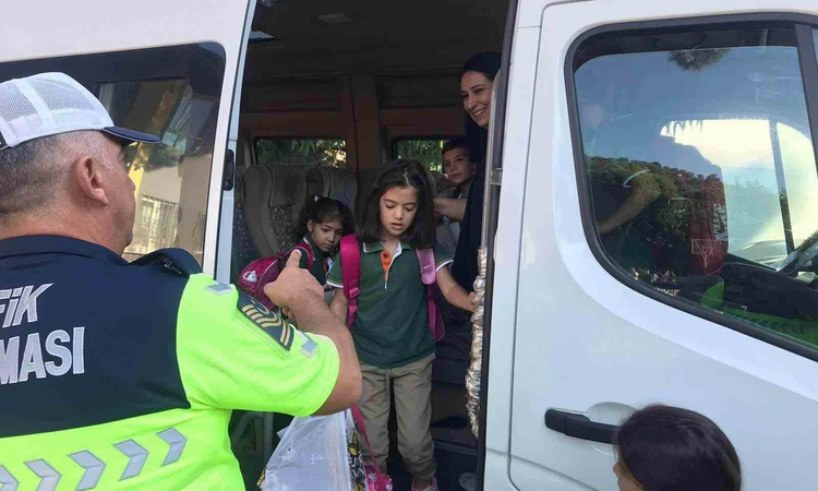 Ayrıntılar Netleşti: Koçarlı’da okul çevrelerinde güvenlik tedbirleri artırıldı ve Merak Edilenler