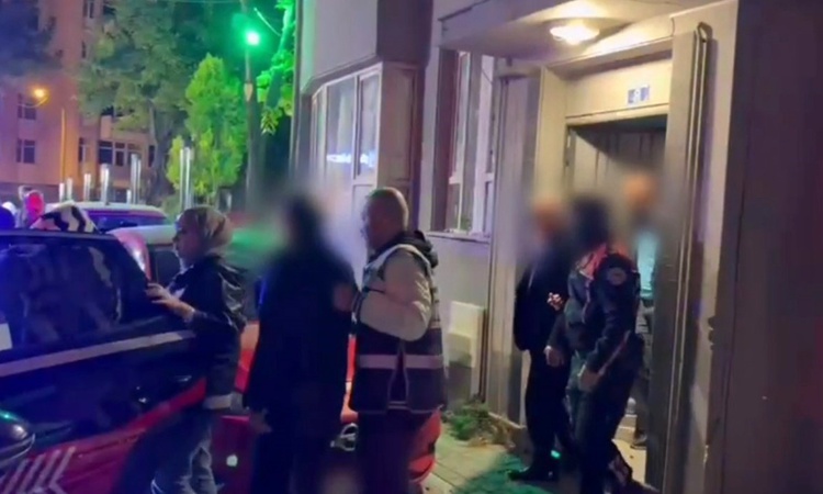 Ayrıntılar Netleşti: Konya'da kumar oynayan 22 kişiye polis ekipleri 255 bin 288 TL ceza uyguladı ve Merak Edi