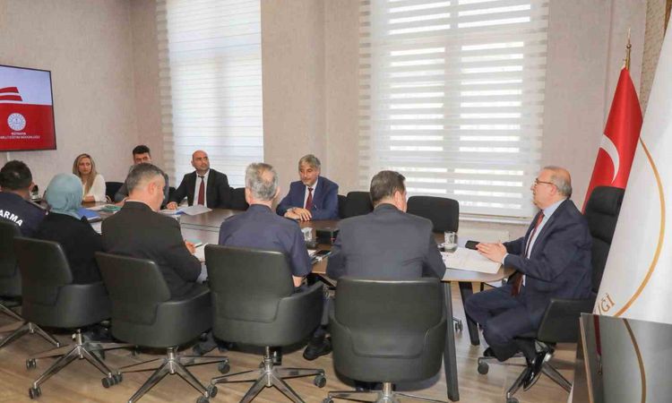Ayrıntılar Netleşti: Kütahya’da okul güvenliği için yeni eğitim öğretim yılı tedbirleri görüşüldü - Son Dakika