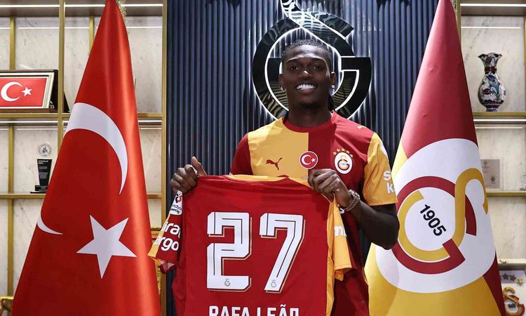 Ayrıntılar Netleşti: Leao: Galatasaray'a şampiyonluk için geldim | İşte Tüm Ayrıntılar