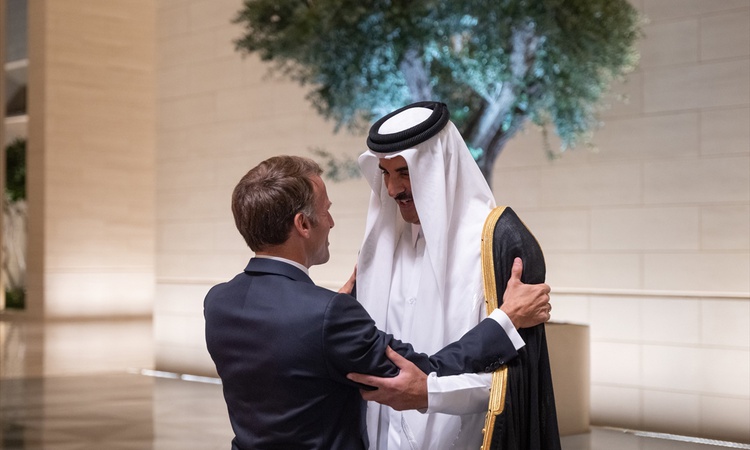 Ayrıntılar Netleşti: Macron, Körfez turunun son durağı Doha'da Katar Emiri ile stratejik ortaklığı görüştü ve