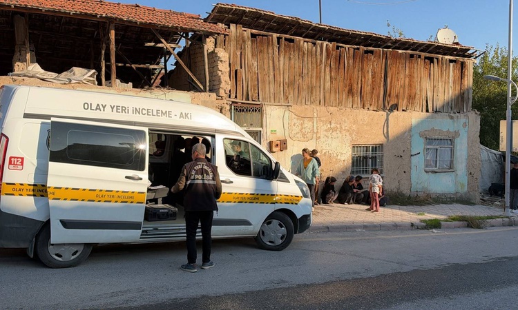 Ayrıntılar Netleşti: Malatya'da eve gizlice giren şüpheli, 3 çocuk annesi kadını ve annesini bıçakladı: Gelişm