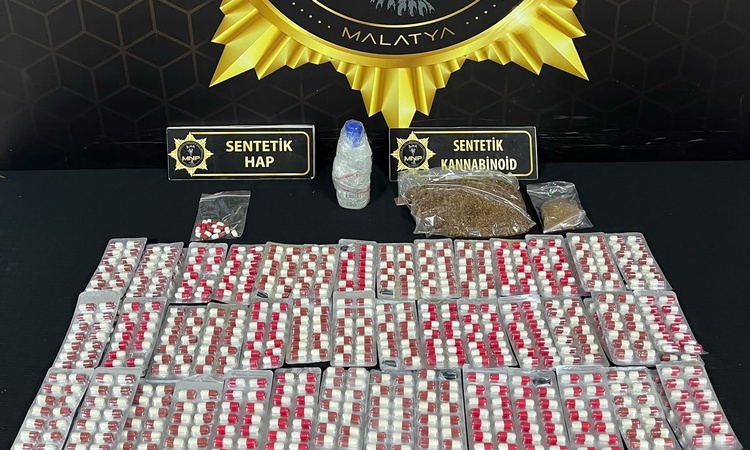 Ayrıntılar Netleşti: Malatya'da operasyonda 2 şüpheli hakkında tutuklama kararı verildi, bin 299 sentetik hap