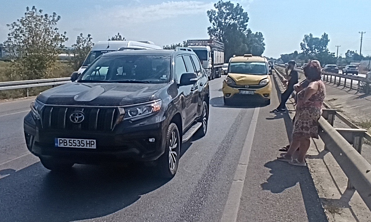 Ayrıntılar Netleşti: Manavgat'ta 3 araçlı zincirleme kazada yaralanan olmadı, uzun araç kuyruğu oluştu: Gelişm