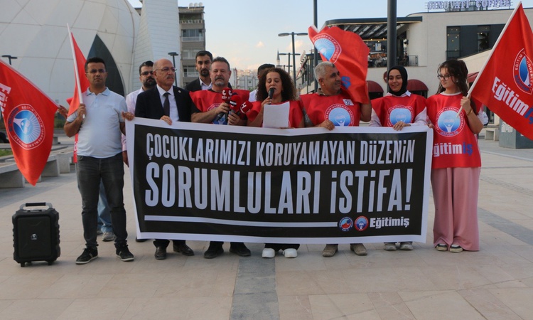 Ayrıntılar Netleşti: Manisa Turgutlu'da saldırıda 11 öğrenci yaralandı, Eğitim-İş Adıyaman tepki gösterdi ve M