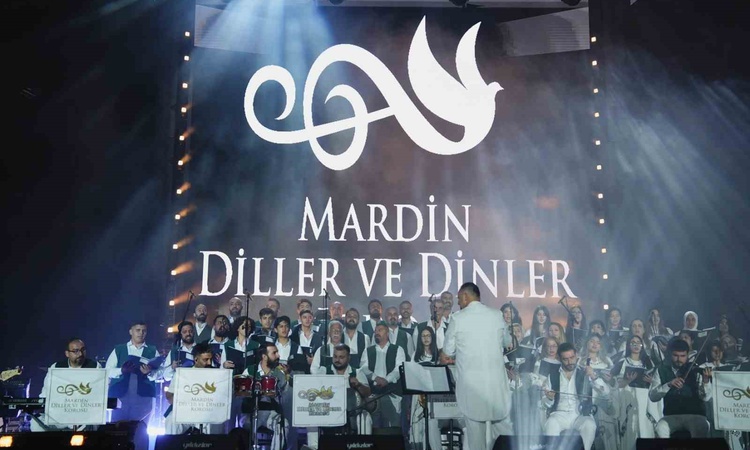 Ayrıntılar Netleşti: Mardin Diller ve Dinler Korosu Kültür Yolu Festivali'nin üçüncü gününde sahne aldı