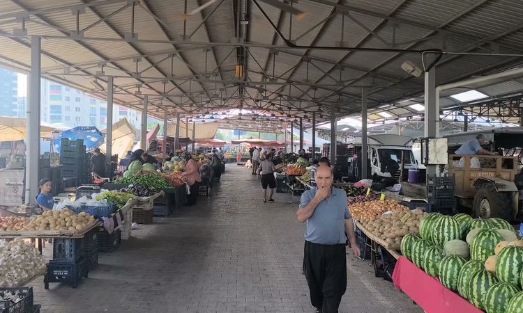 Ayrıntılar Netleşti: Mazot Zammı Semt Pazarına Yansıdı: Patlıcan 40 Lira: Gelişmeler Takip Ediliyor